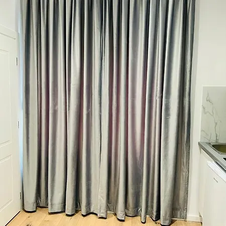 Central Apartment *